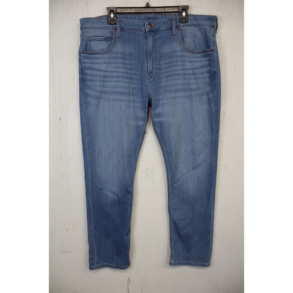 True Classic Men's 5 Pocket High Stretch Straight Jeans - Size 40x30 Rayon Slim